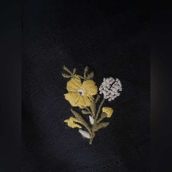 LOFT Navy Blue Embroidered Linen-Blend Shorts, Size 6 ✨ - Picture 6 of 6